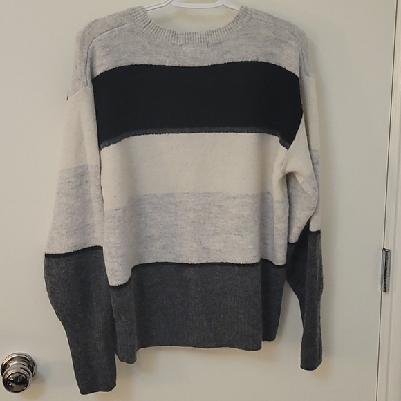 VTG H&M Mohair Wool Color Block Crew Neck Unisex Varsity Sweater - Picture 3 of 5